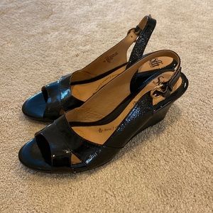 Sofft patent leather black wedge heels Size 9